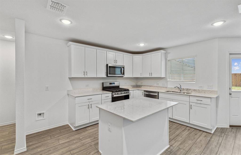 2505 Creekbend Lane, Denton, TX 76208