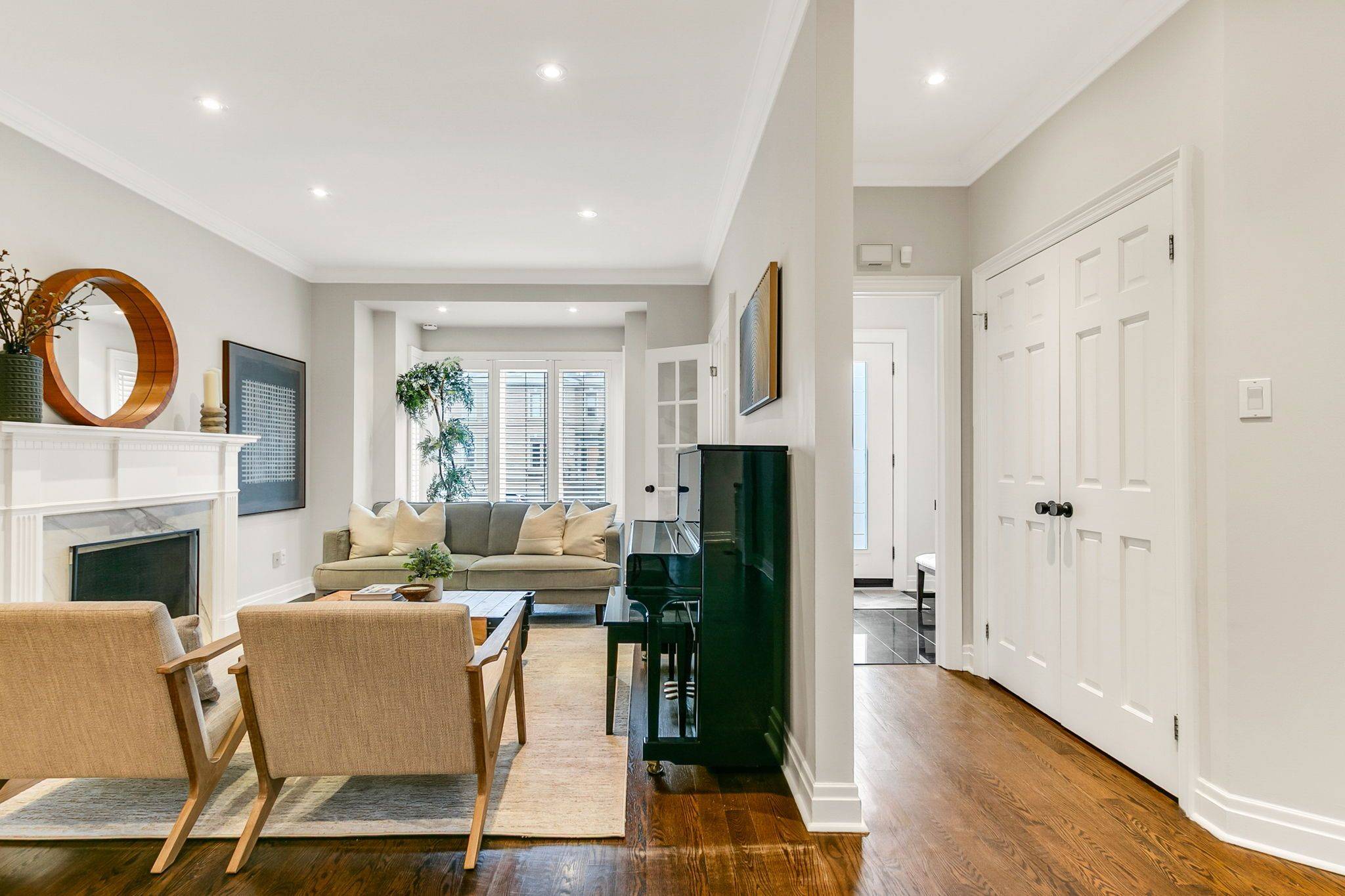 298 Erskine AVE, Toronto C10, ON M4P 1Z4