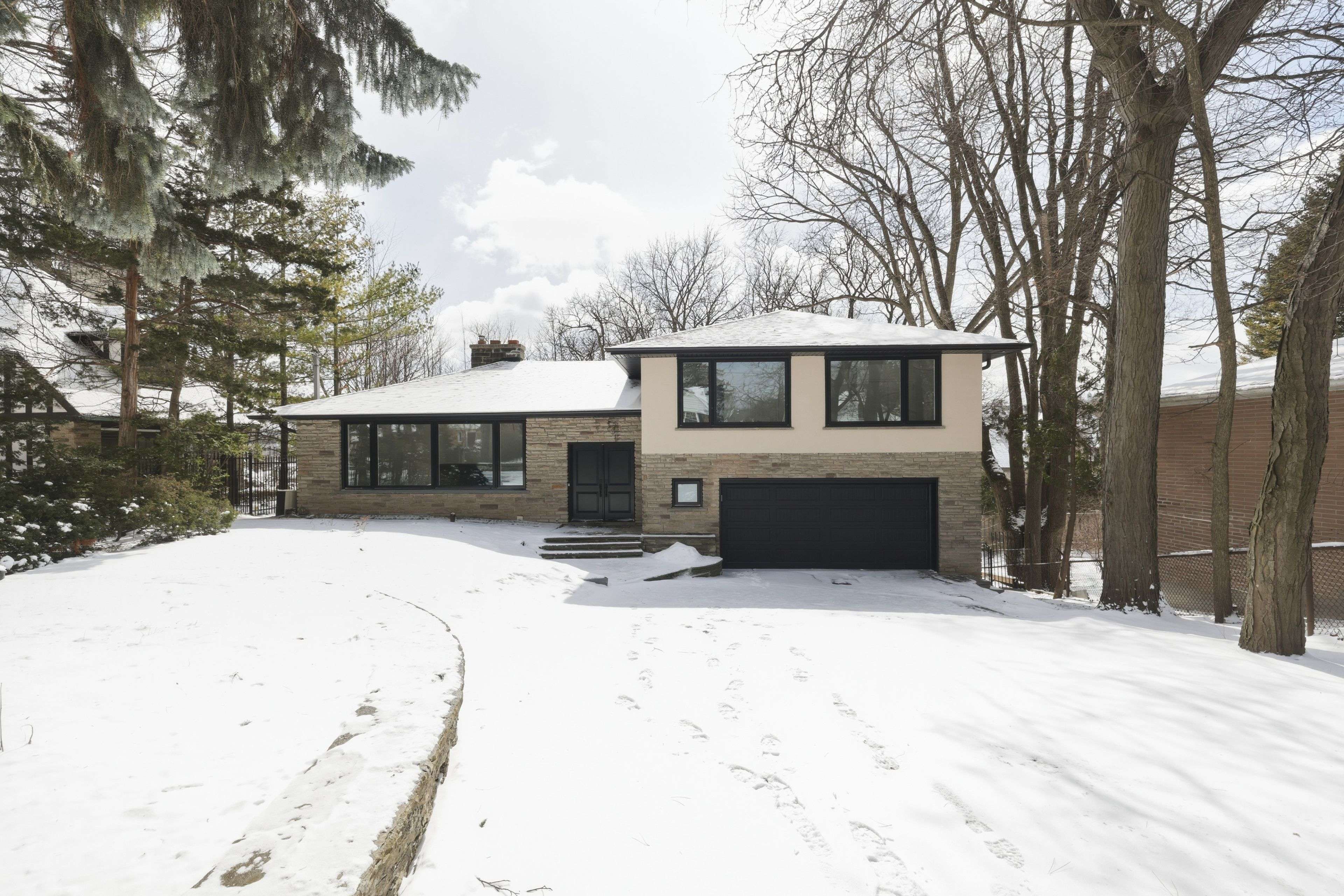 537 Blythwood RD, Toronto C12, ON M4N 1B4