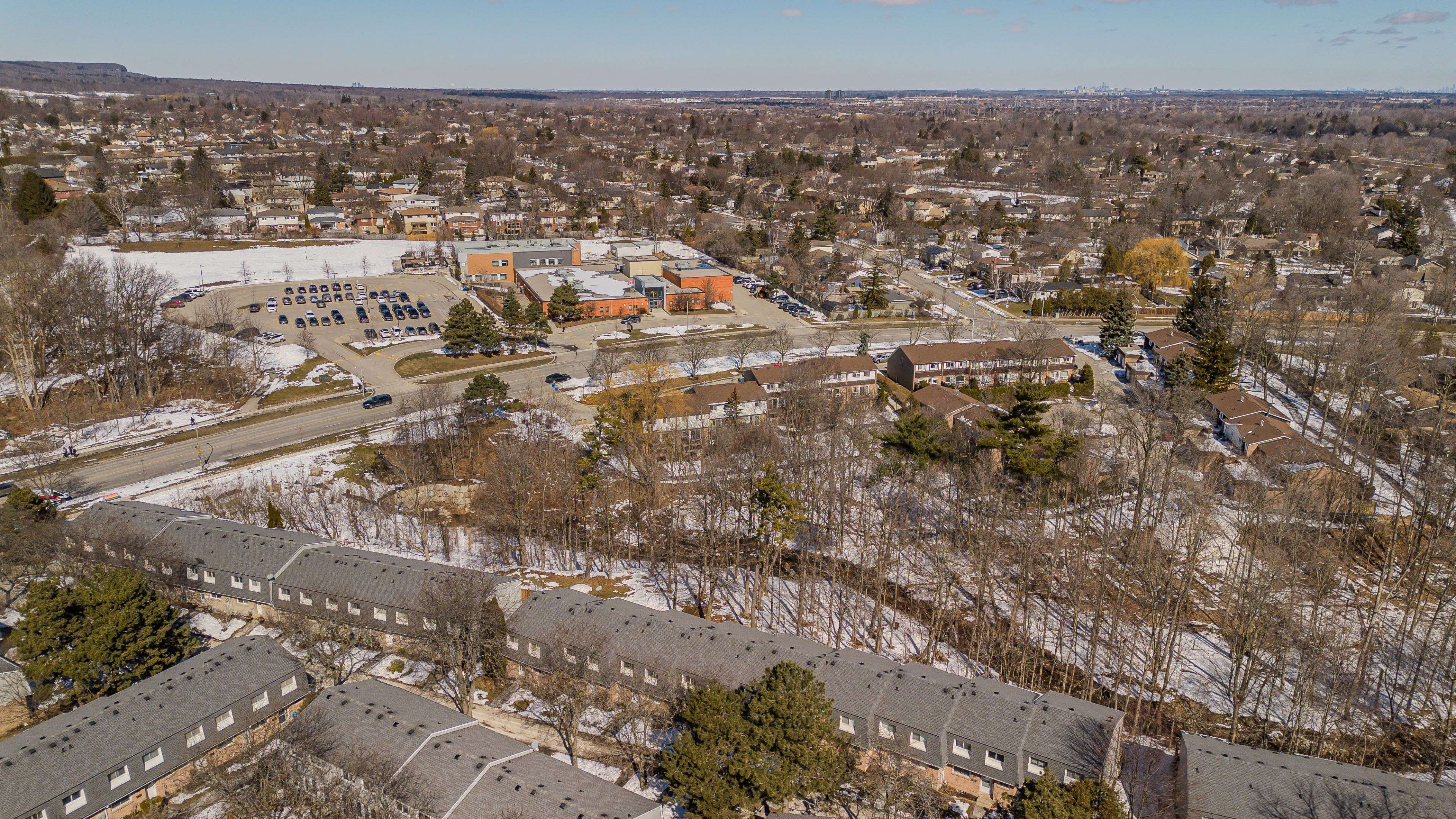 2050 Upper Middle RD #168, Burlington, ON L7P 3R9