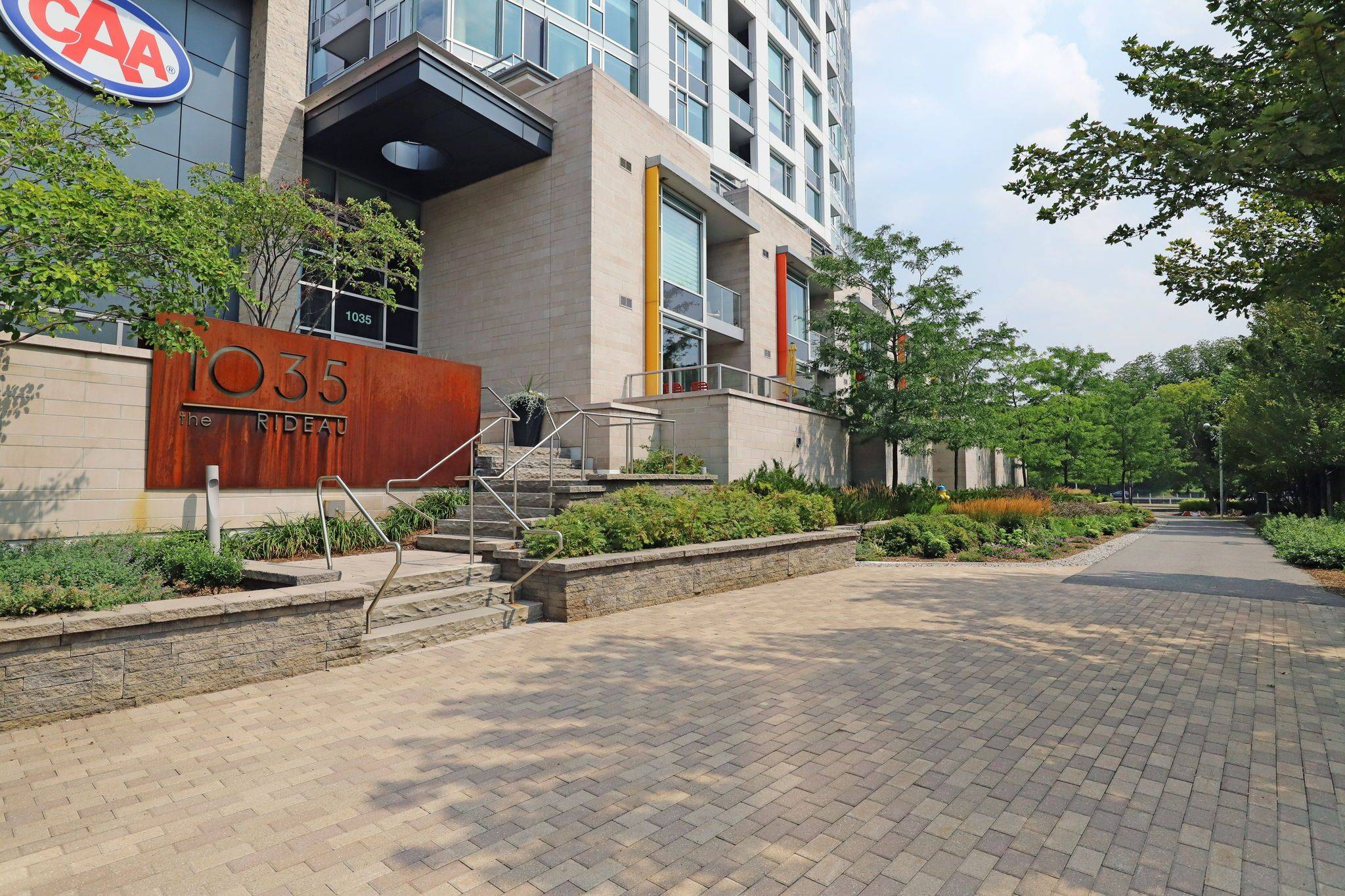 1035 Bank ST #907, Glebe - Ottawa East And Area, ON K1S 5K3