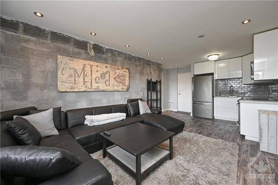 2041 Arrowsmith DR #104, Beacon Hill North - South And Area, ON K1J 7V7