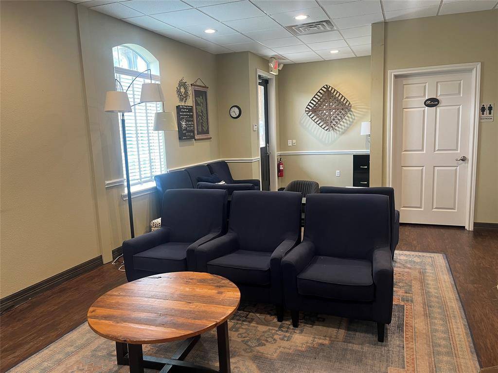 1404 Rice Road #200, 300, Tyler, TX 75703