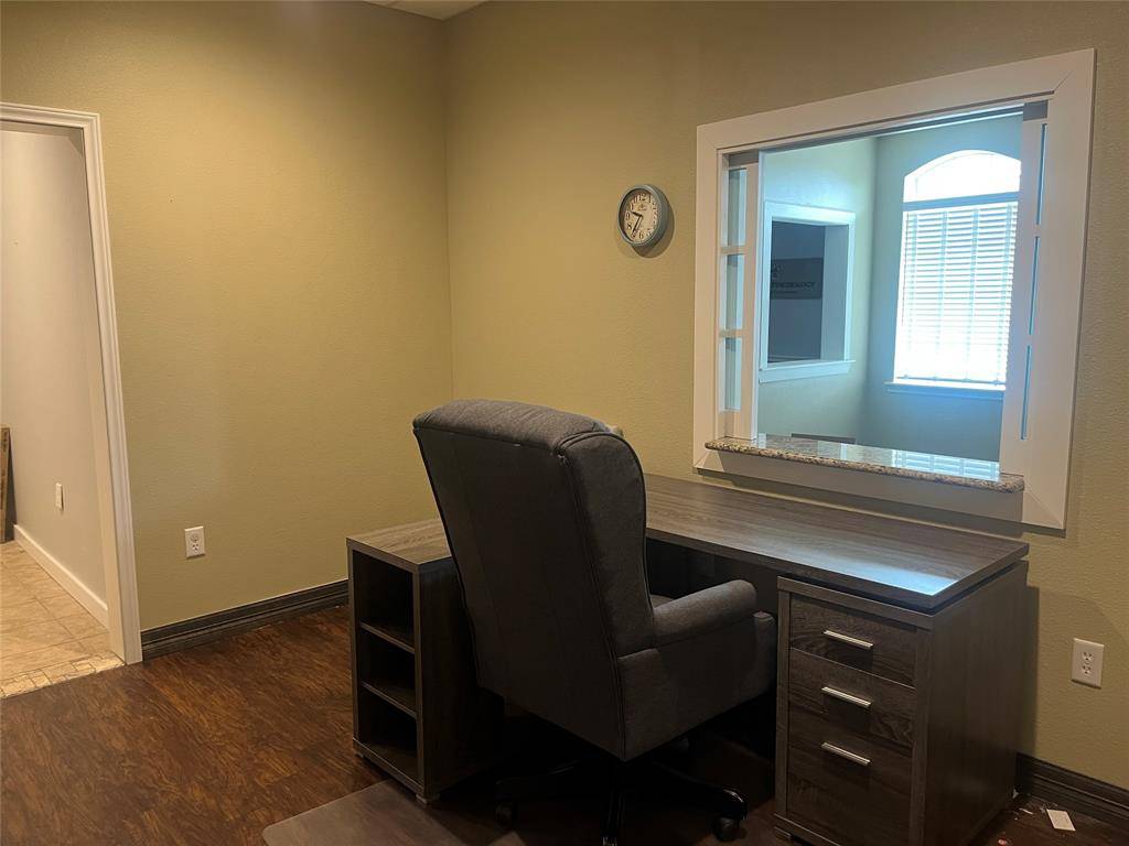 1404 Rice Road #200, 300, Tyler, TX 75703