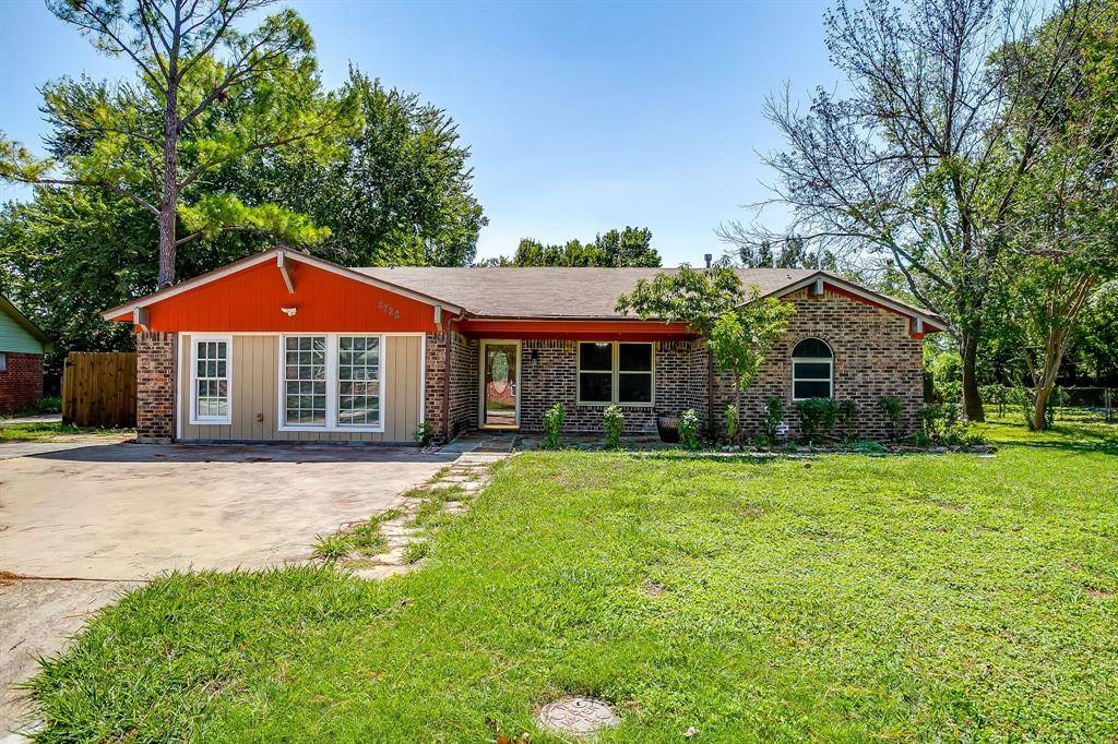 2728 Foxcroft Circle, Denton, TX 76209