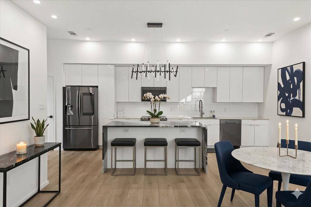 2001 N Prairie Avenue #106, Dallas, TX 75204