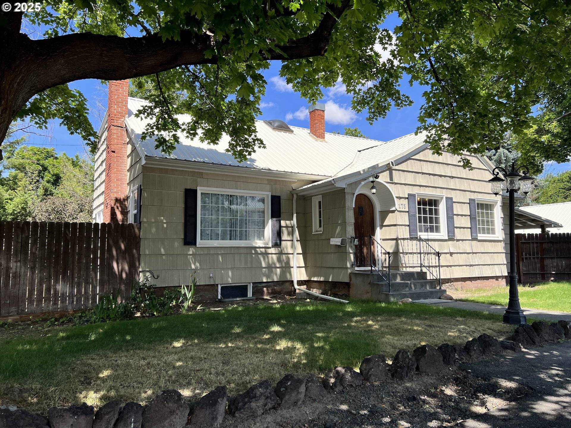 175 W BALTIMORE ST, Heppner, OR 97836