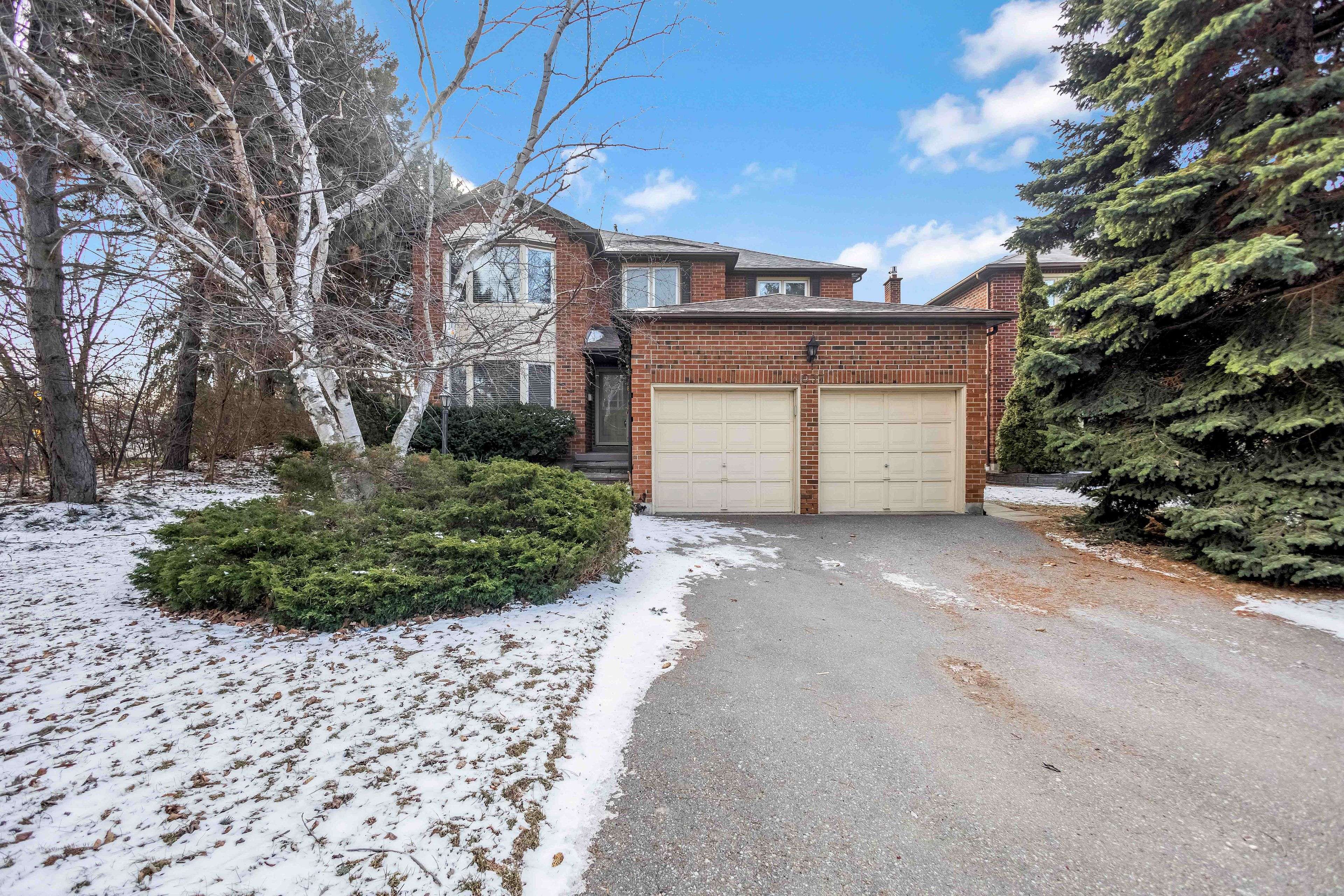 4037 Chadburn CRES, Mississauga, ON L5L 3X3