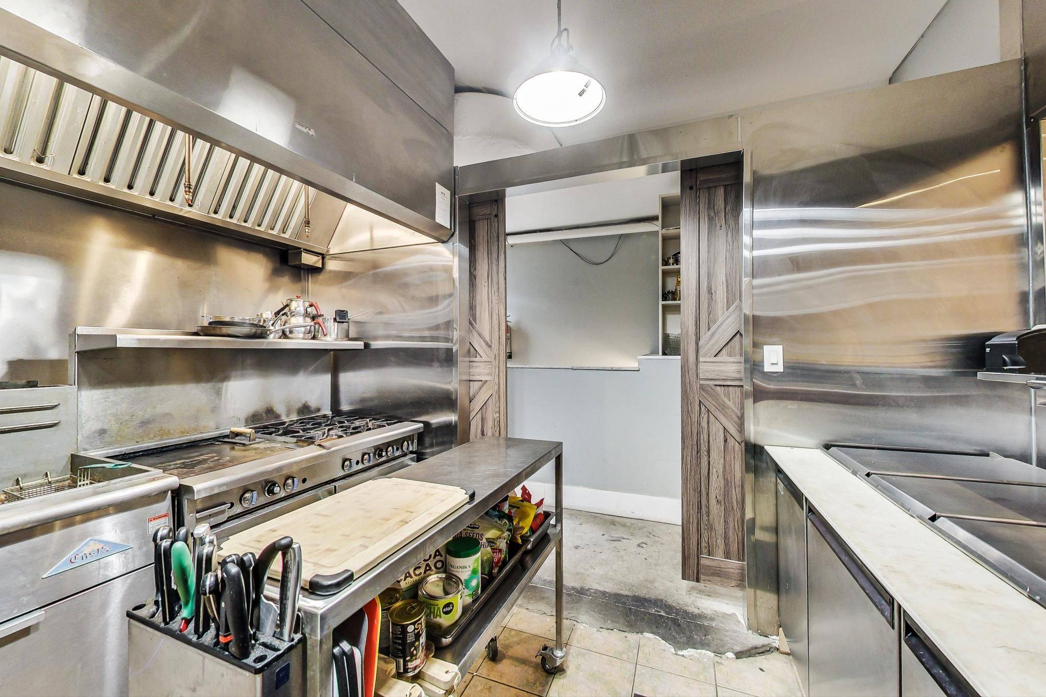 395 Keele ST, Toronto W02, ON M6P 2K9