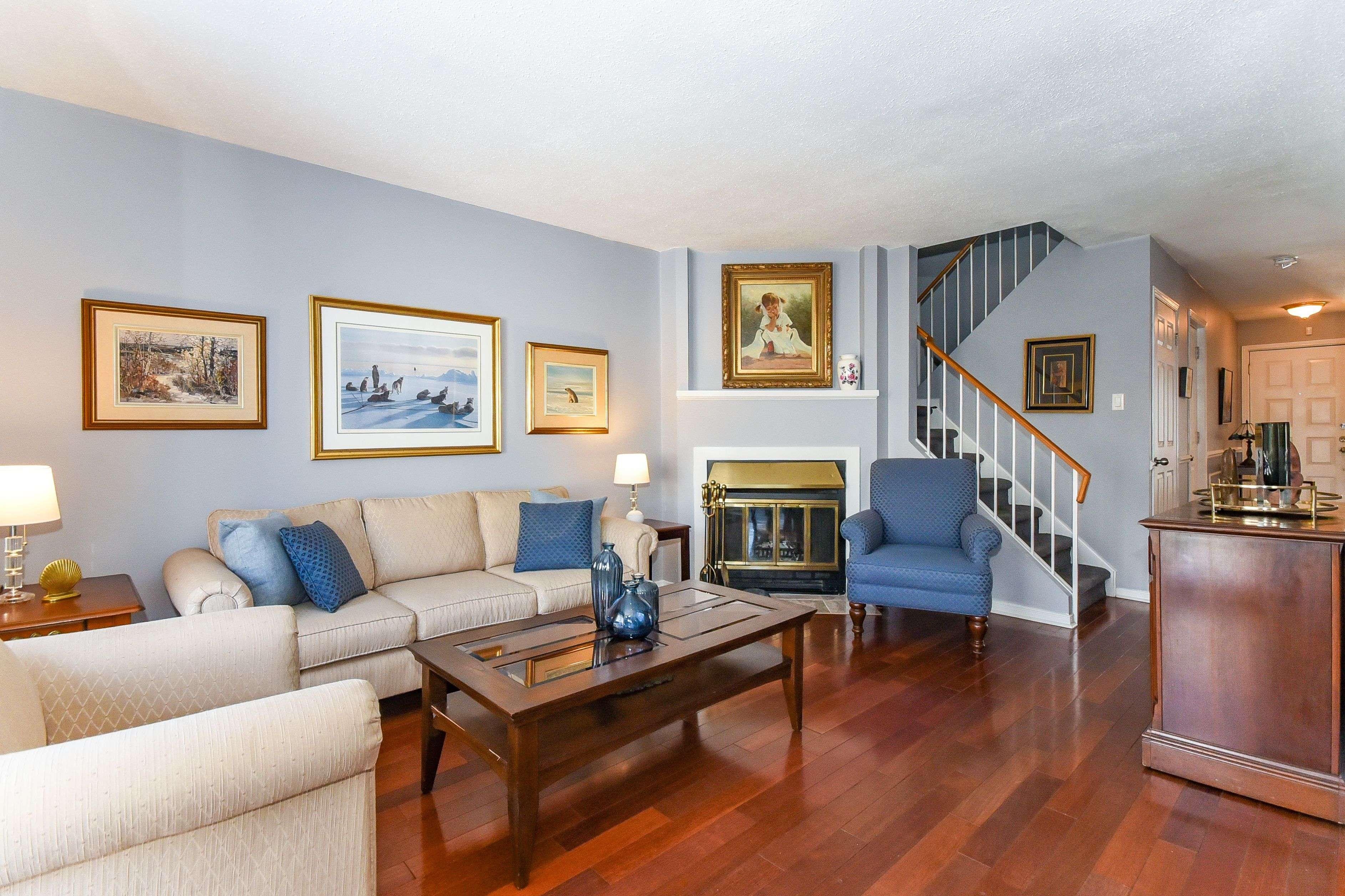 77 Versailles Private N/A, Hunt Club - Windsor Park Village And Area, ON K1V 0M3