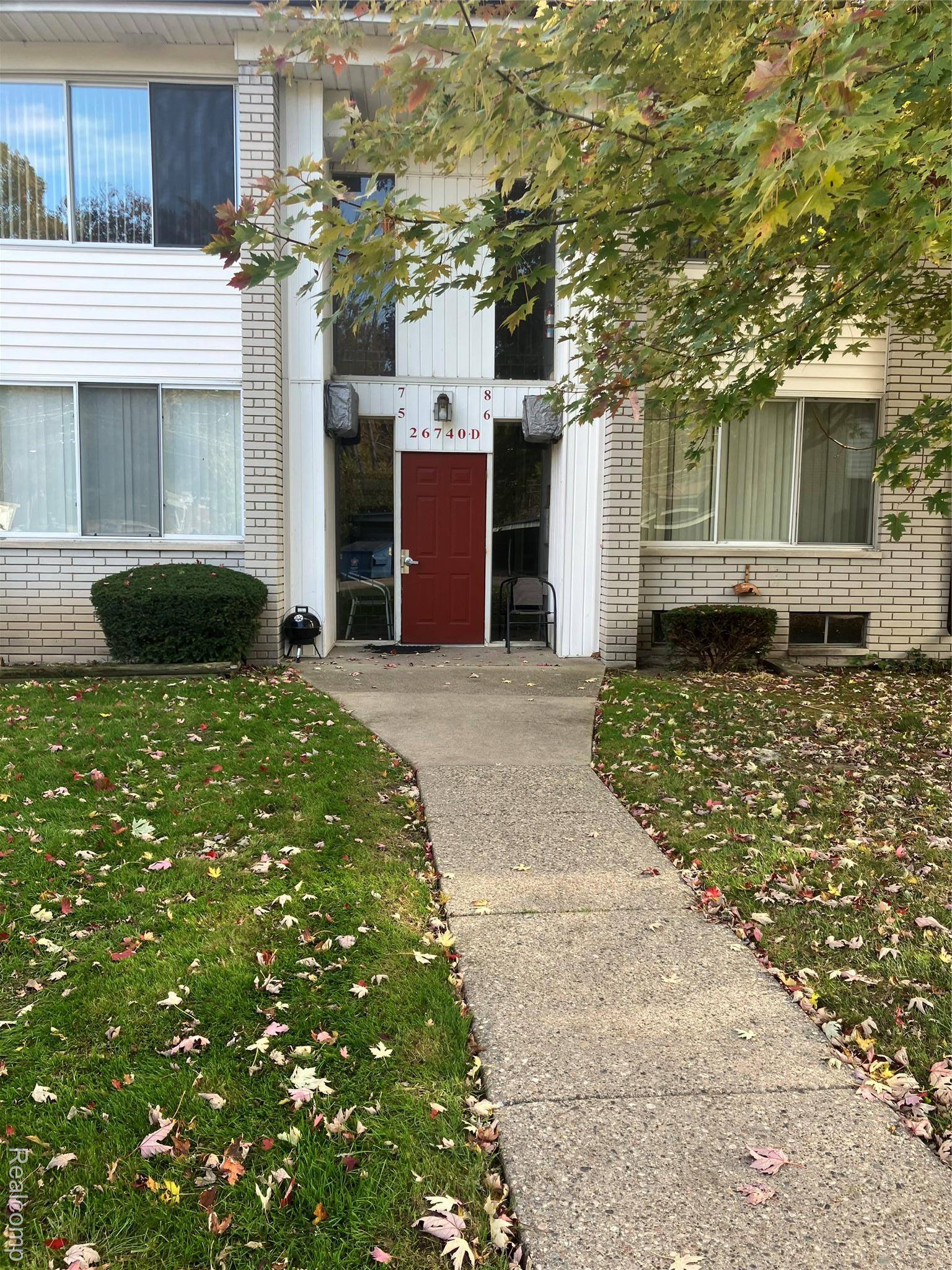 26740 Joy #8, Redford Charter Township, MI 48239