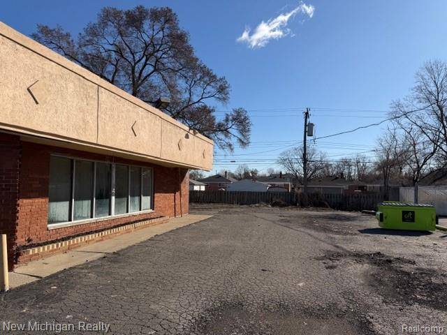 5347 Telegraph, Dearborn Heights, MI 48125