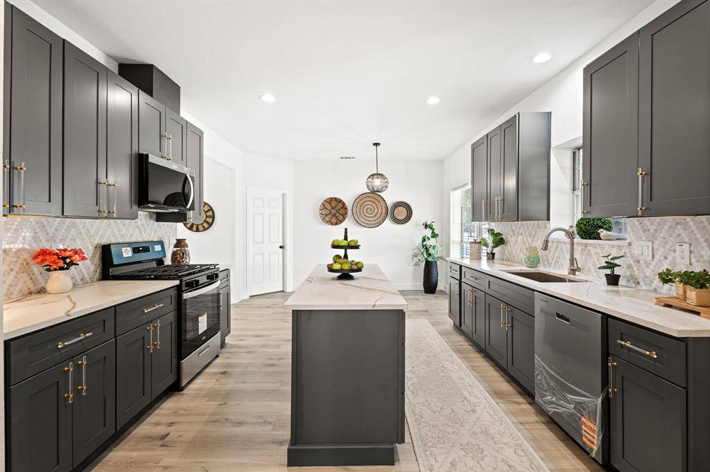 9502 Heartstone Lane, Rowlett, TX 75087