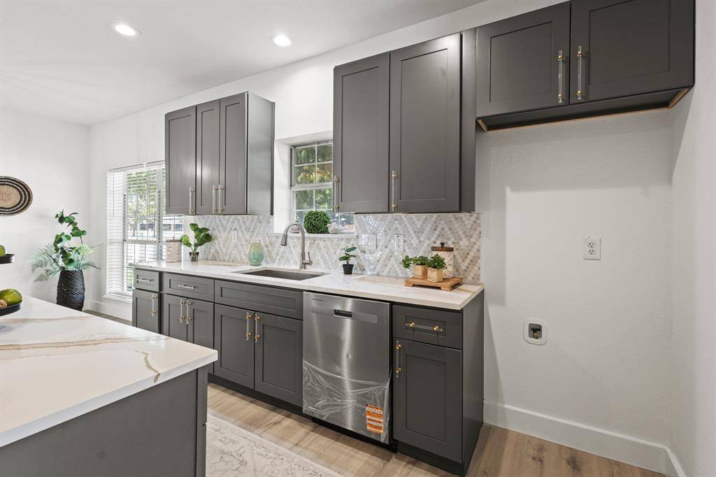 9502 Heartstone Lane, Rowlett, TX 75087