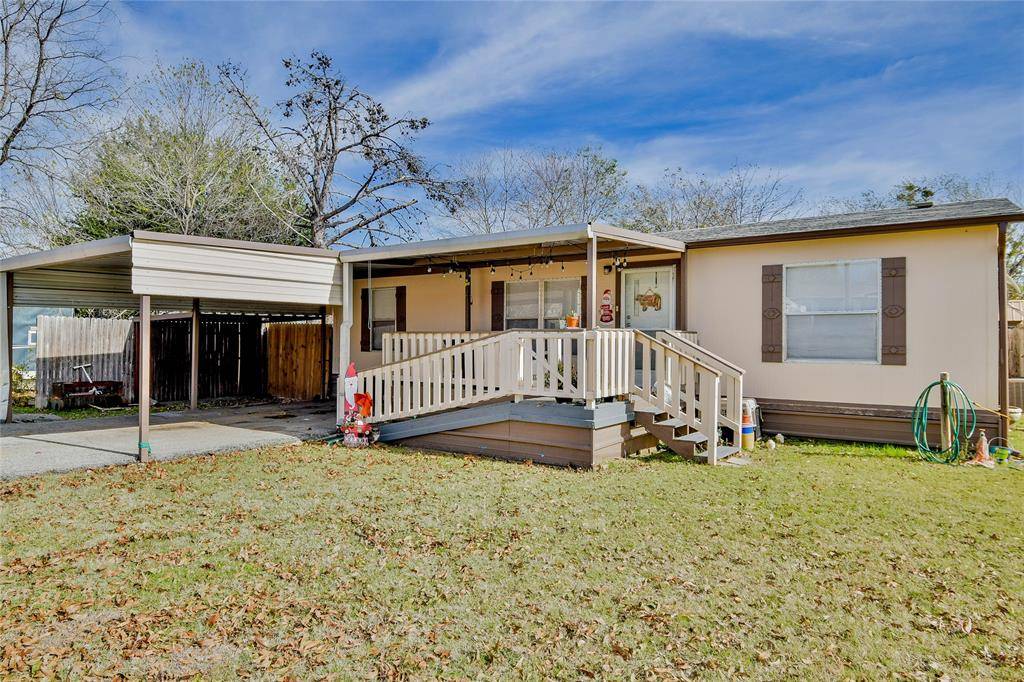 214 Gandy Street, Lipan, TX 76462