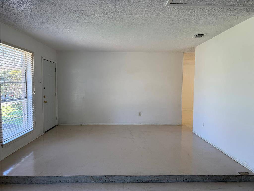 3716 Olney Court, Dallas, TX 75241