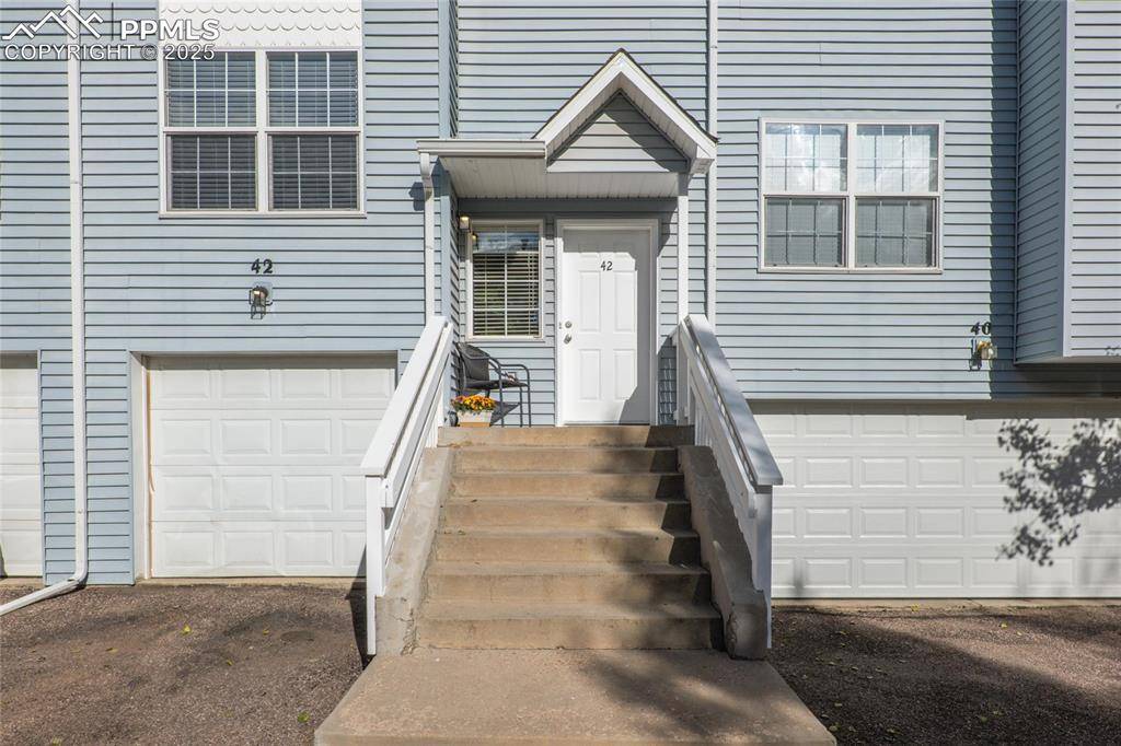 42 Vale CIR, Palmer Lake, CO 80133