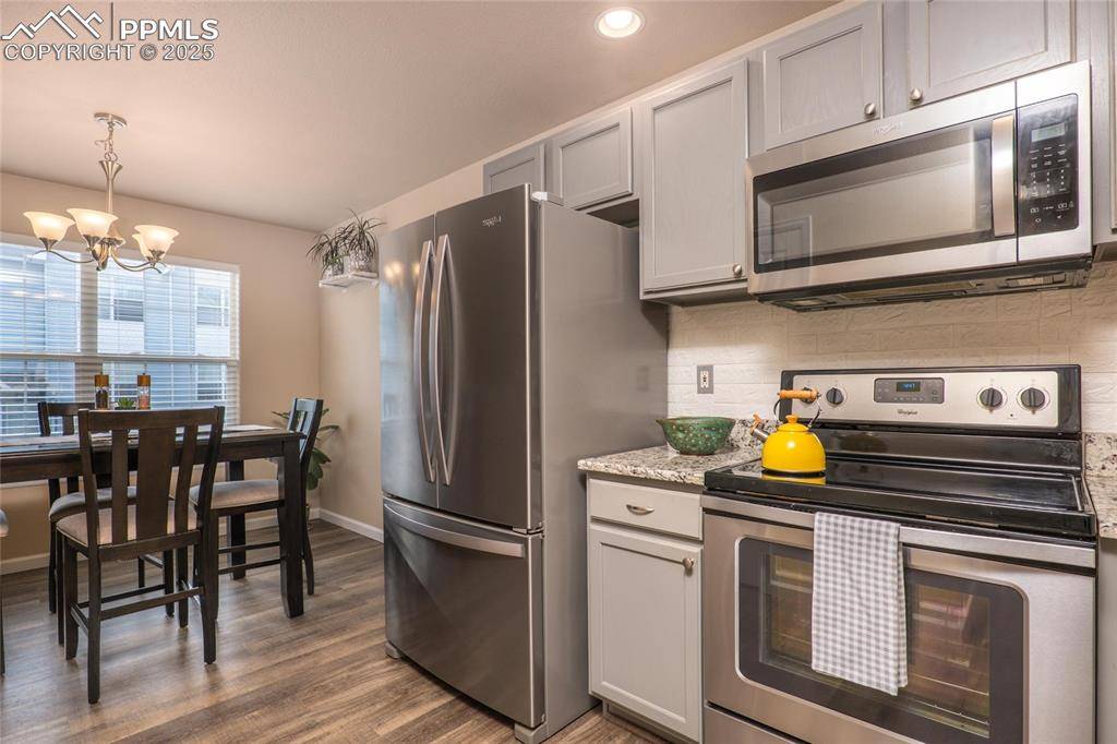 42 Vale CIR, Palmer Lake, CO 80133