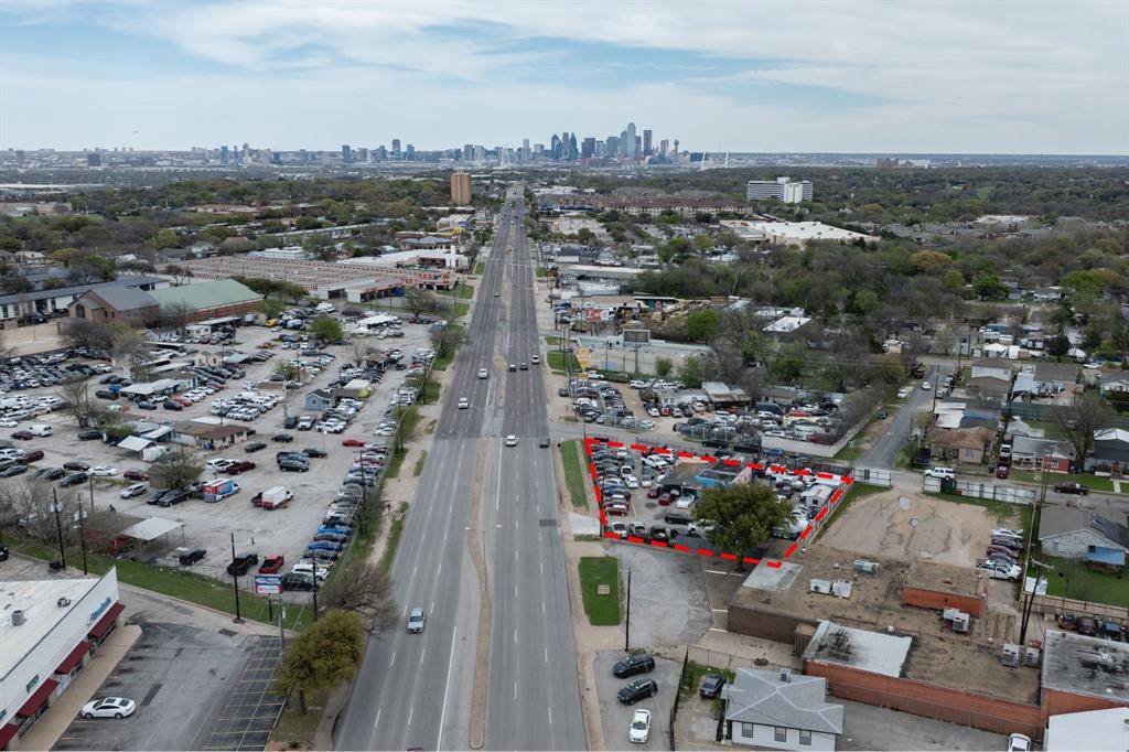 3000 Fort Worth Avenue, Dallas, TX 75211