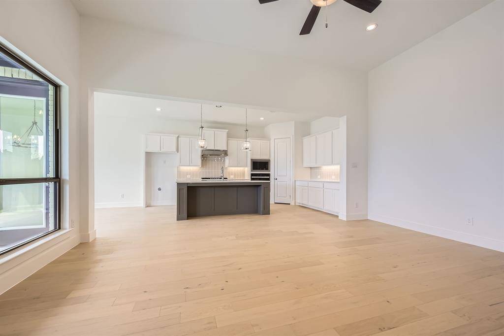 167 Sandie Drive, Rhome, TX 76078