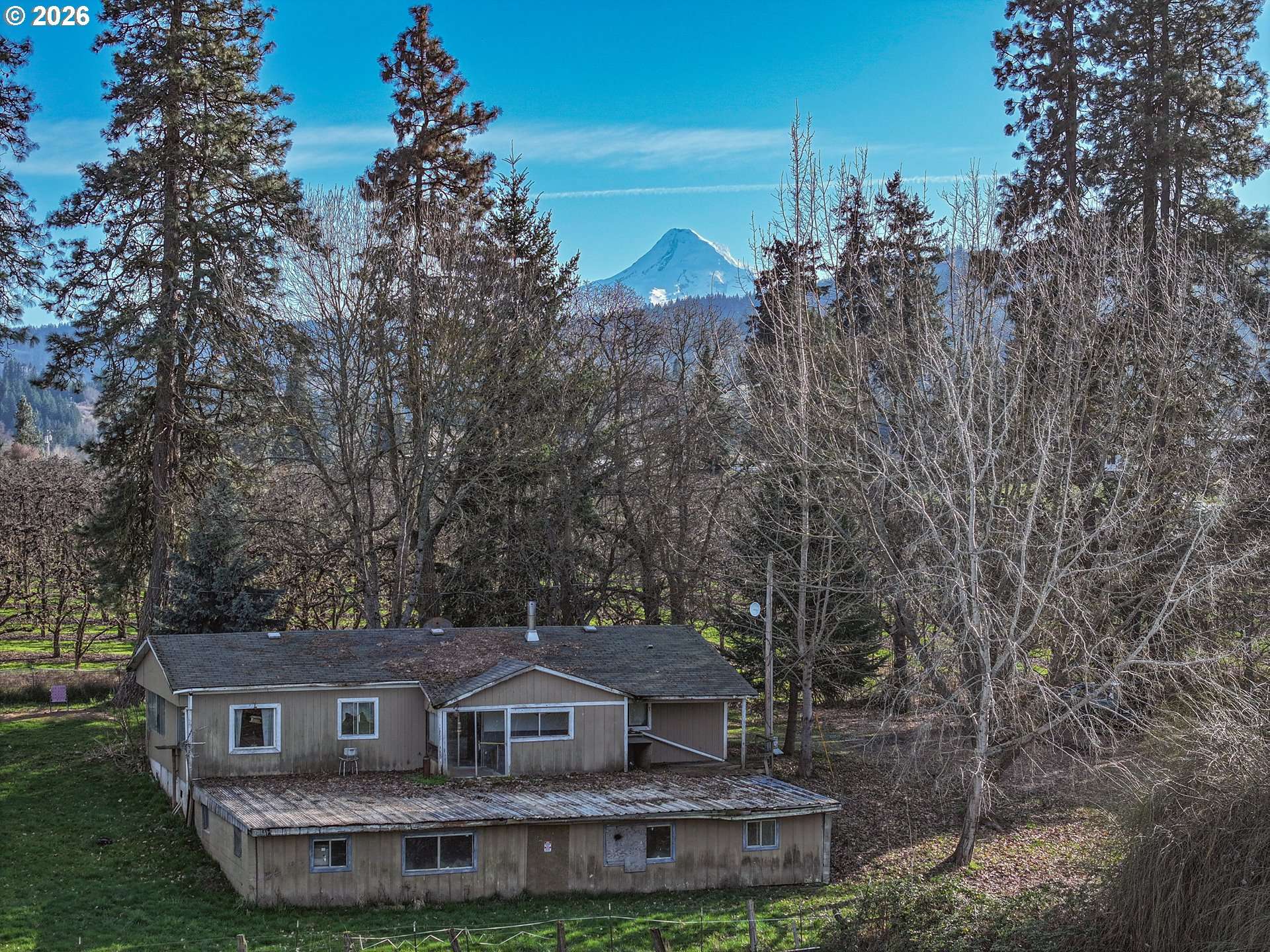 2739 WYEAST RD, Hood River, OR 97031