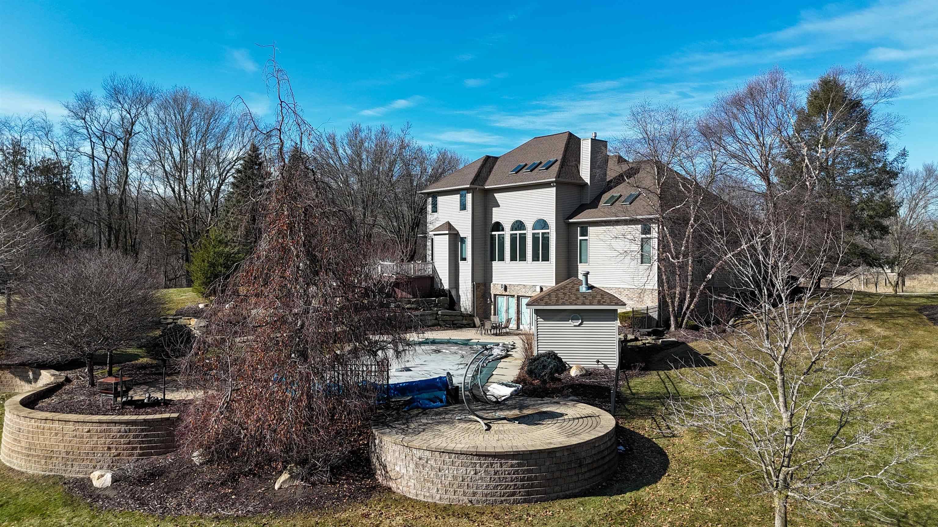 956 E Remus RD, Union Twp, MI 48858