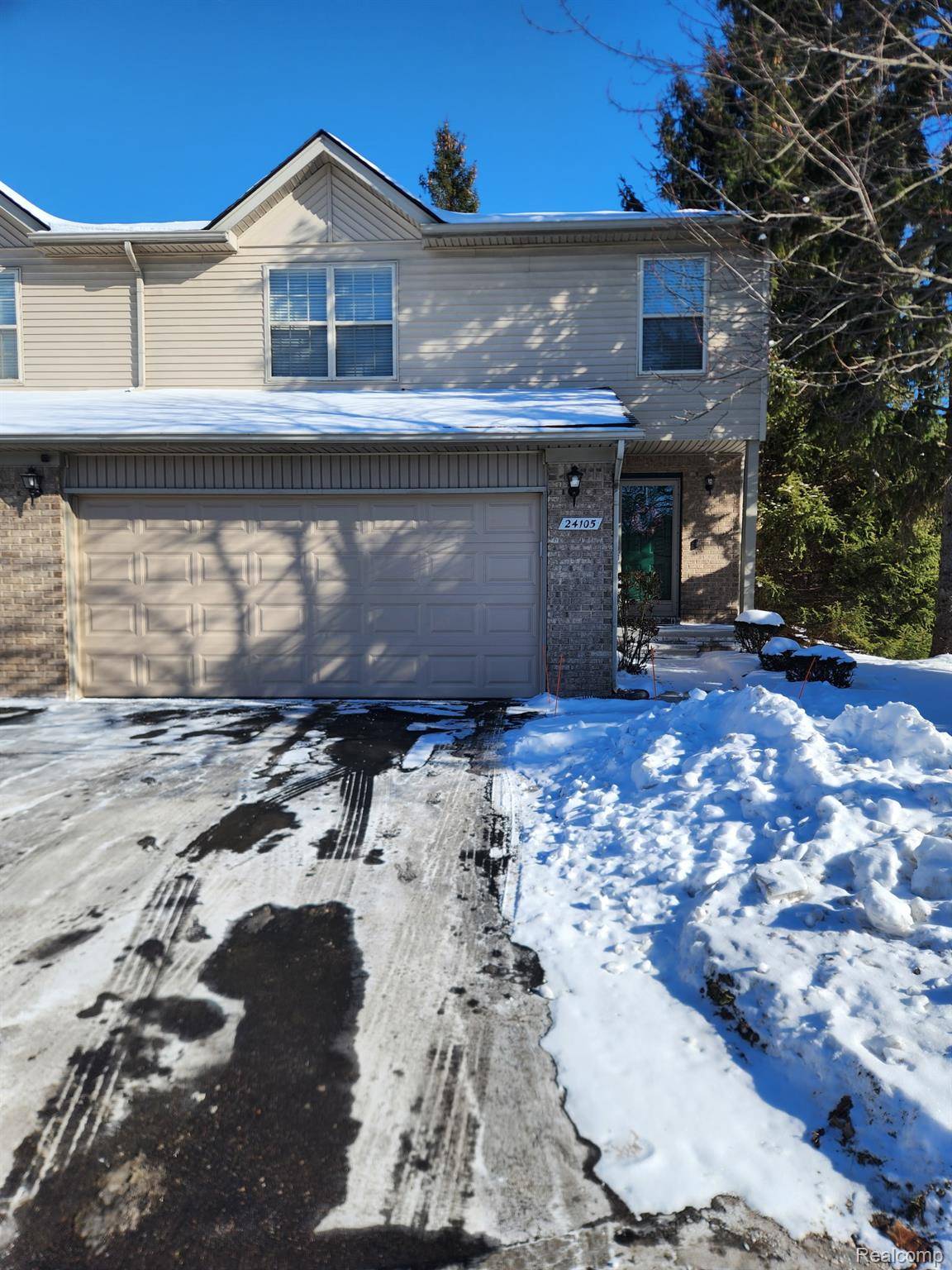 24105 Lathrup BLVD, Southfield, MI 48075