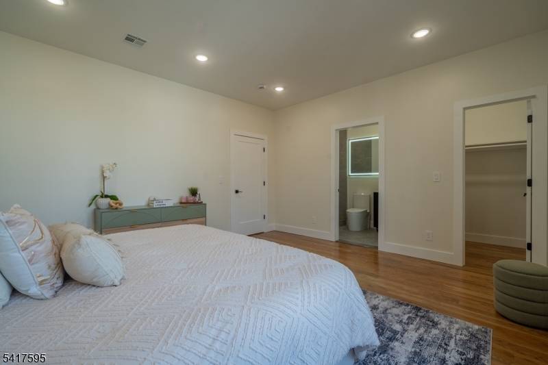 31 Grace St, Irvington Twp., NJ 07111