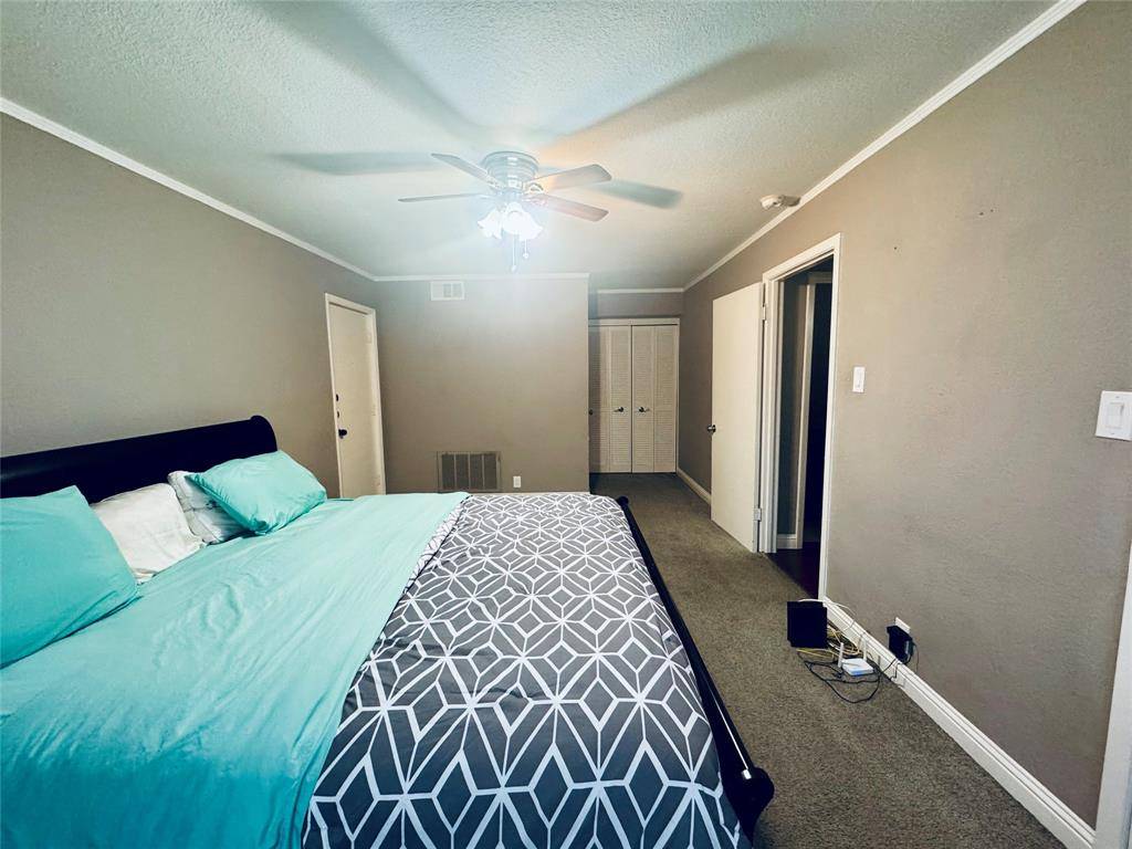 7928 Royal Lane #209, Dallas, TX 75230