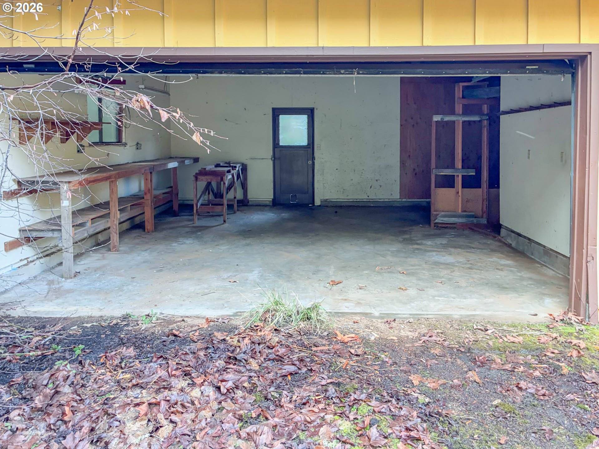 1890 UPPER CAMAS RD, Camas Valley, OR 97416