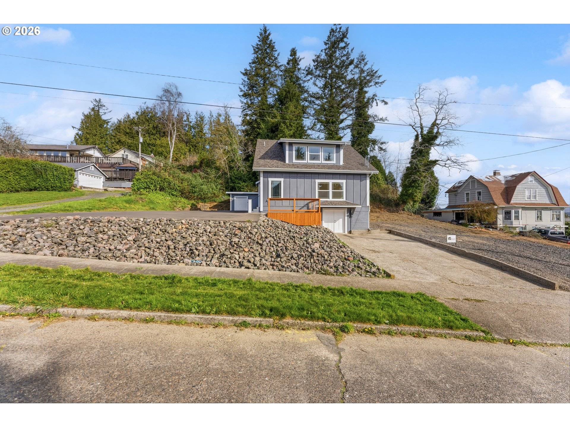 790 OREGON AVE, North Bend, OR 97459