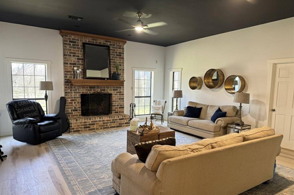 650 Highway 3200, Comanche, TX 76442