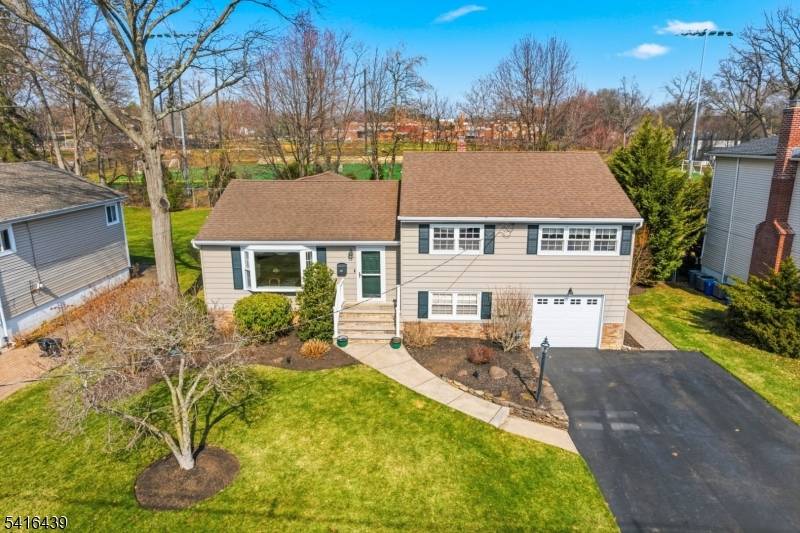 262 Cornwall Rd, Glen Rock Boro, NJ 07452