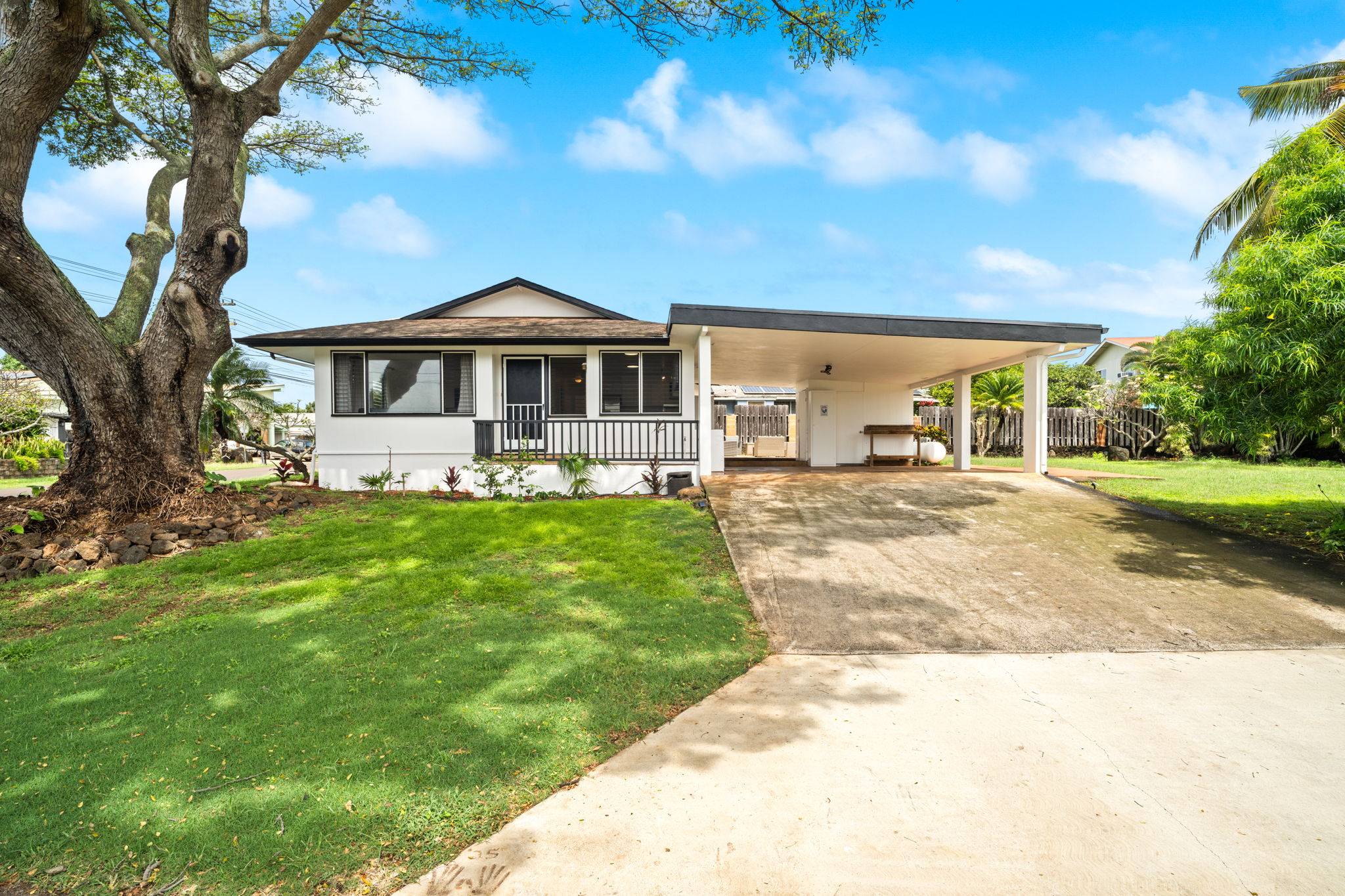 1990 MUKU RD, Koloa, HI 96756