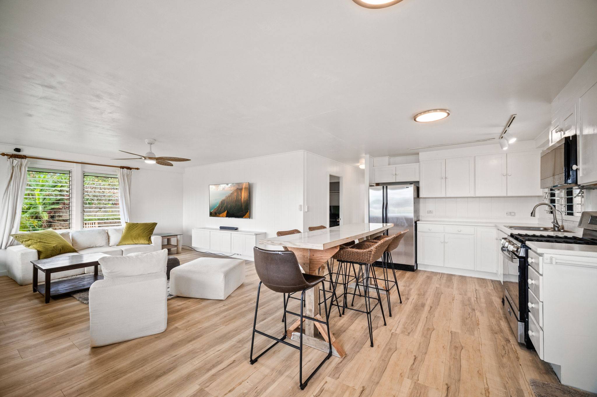 1990 MUKU RD, Koloa, HI 96756