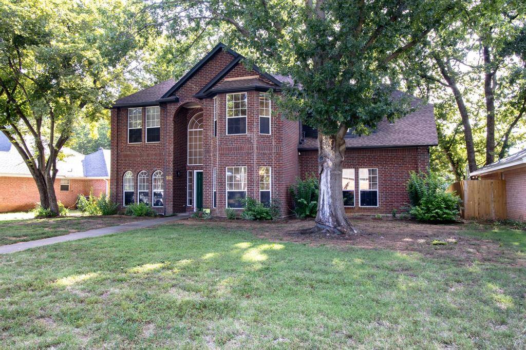 6101 Copperfield Drive, Arlington, TX 76001