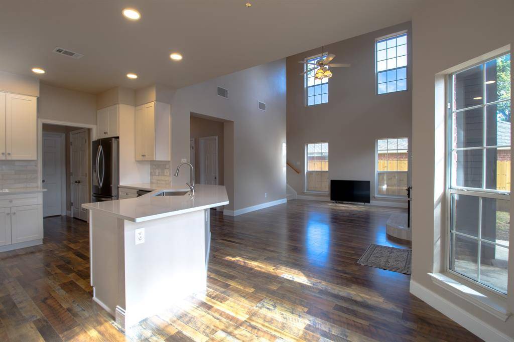 6101 Copperfield Drive, Arlington, TX 76001