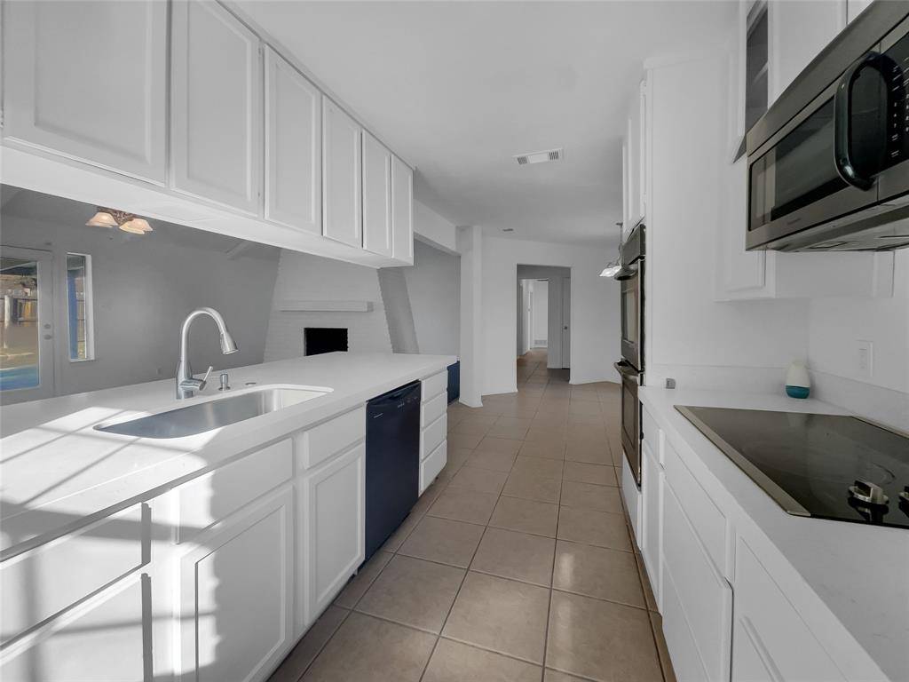 3902 San Miguel Court, Arlington, TX 76016