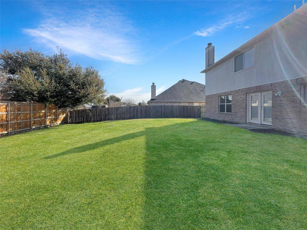 303 Quail Meadows Lane, Arlington, TX 76002