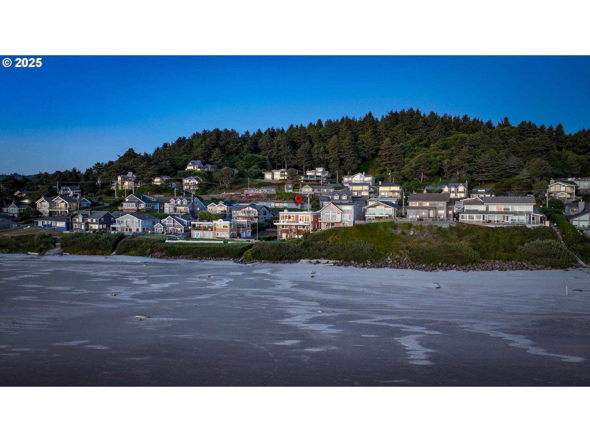 1880 PACIFIC ST, Cannon Beach, OR 97110