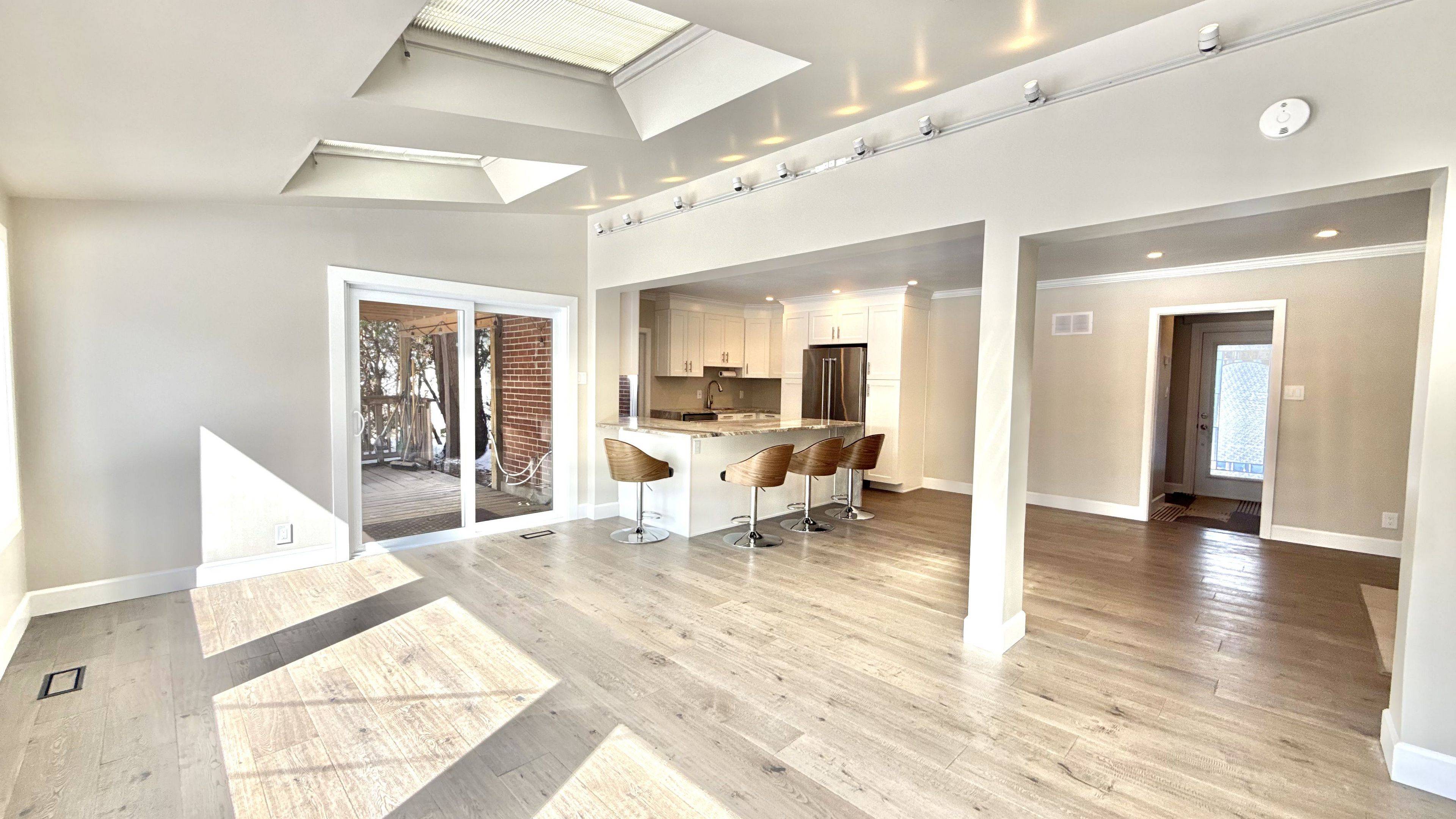 254 Smyth RD, Alta Vista And Area, ON K1H 5A2