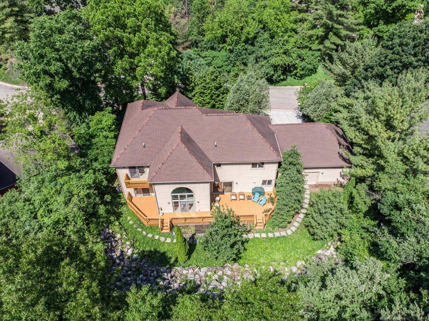 588 Green Road, Ann Arbor, MI 48105
