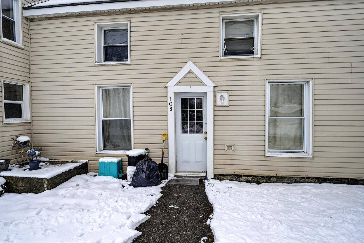 110 Park ST W, Prescott, ON K0E 1T0