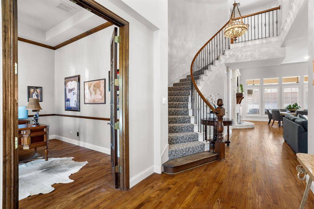 1109 Woodcliff Drive, Mckinney, TX 75072