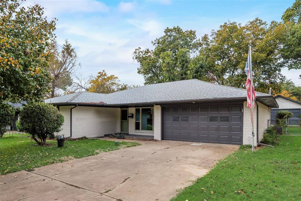 611 Ray Andra Drive, Desoto, TX 75115