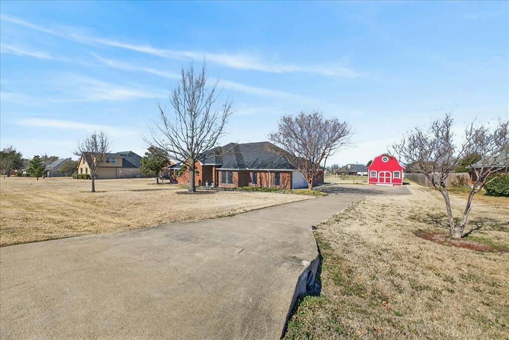 10353 Richard Circle, Forney, TX 75126