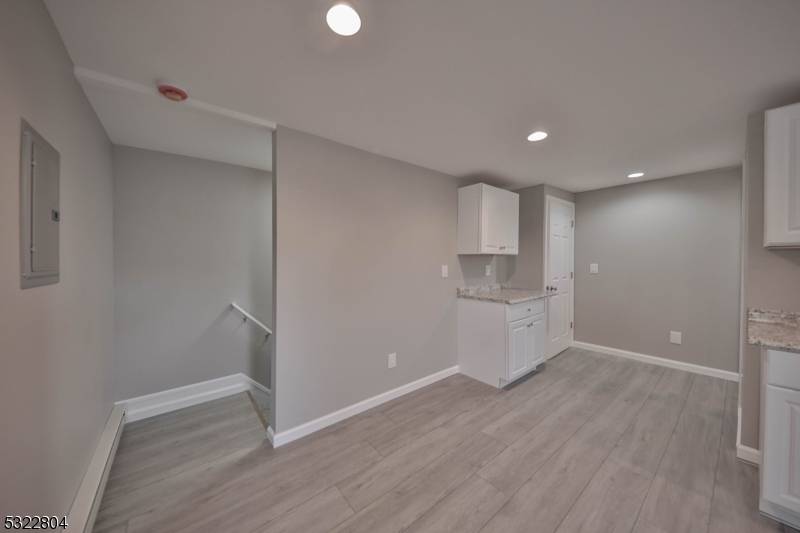 427 E Central Ave, Alpha Boro, NJ 08865