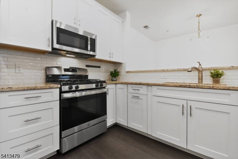 626 Marion Ln, Monroe Twp., NJ 08831
