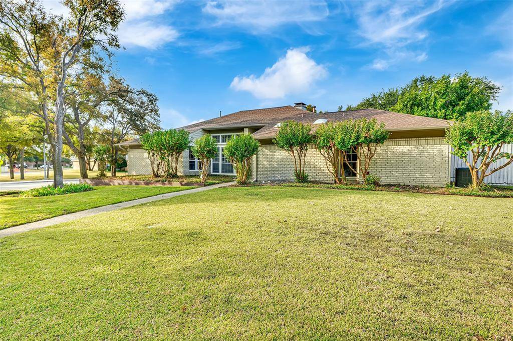 12401 Pleasant Valley Drive, Dallas, TX 75243