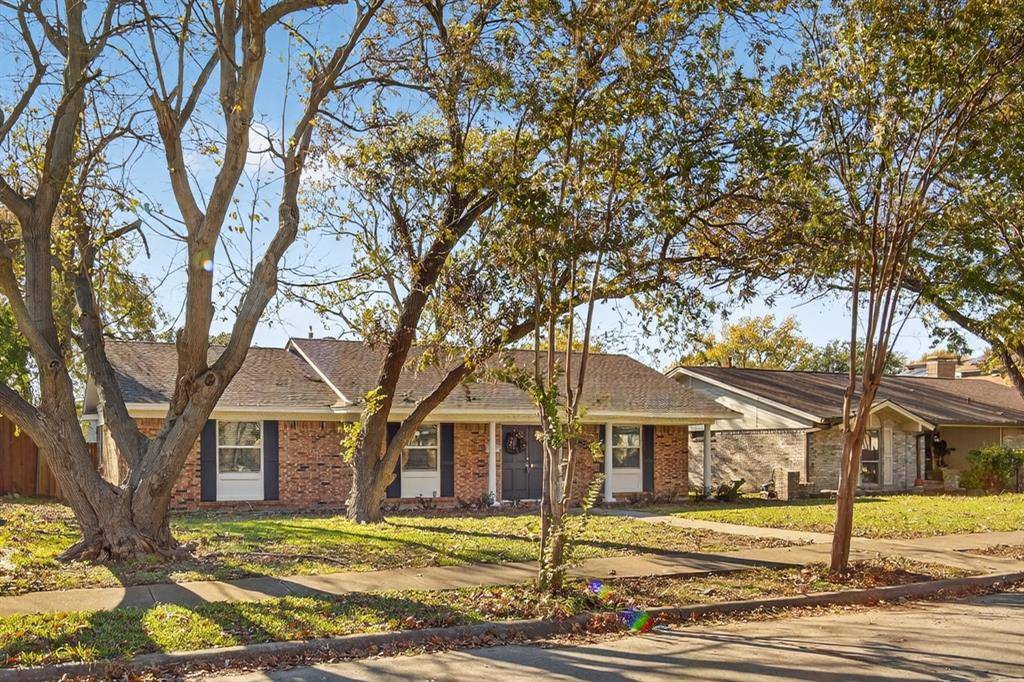 4725 Snow Drive, Mesquite, TX 75150